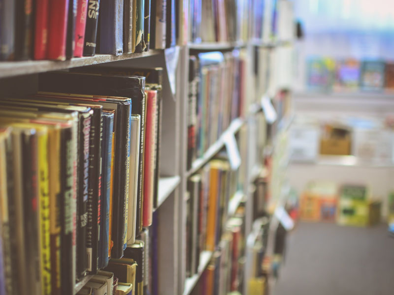 Come creare una biblioteca bilingue o multilingue per i propri