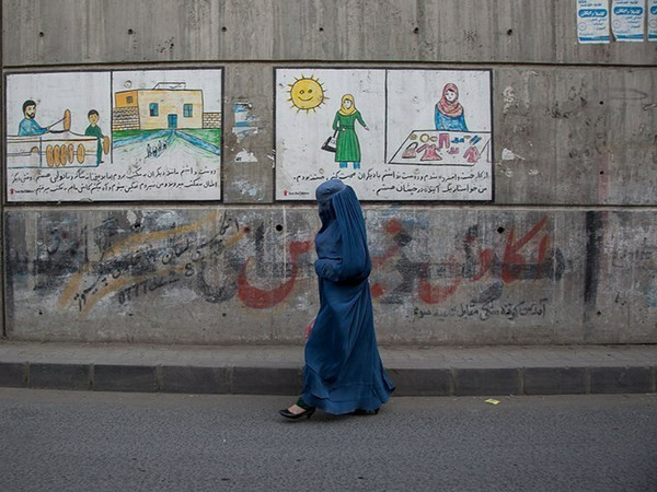 Fuorché il silenzio: trentasei voci di donne afghane