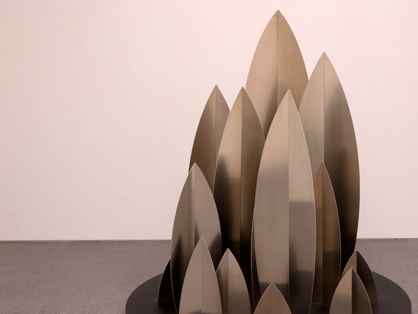 scultura metallo a punte