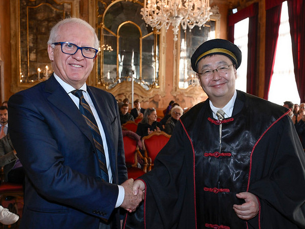 Ca' Foscari Honorary Fellowship al prof. Masaki Sakuramoto